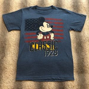 🐭 Disney’s Mickey Mouse Classic Tee Men’s Small